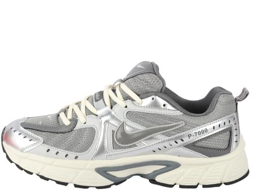 حذاء نايك P-7000