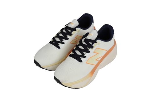 حذاء نيو بالانس فيول سيل الإصدار 2