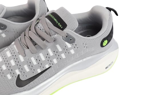 حذاء نايك زوم