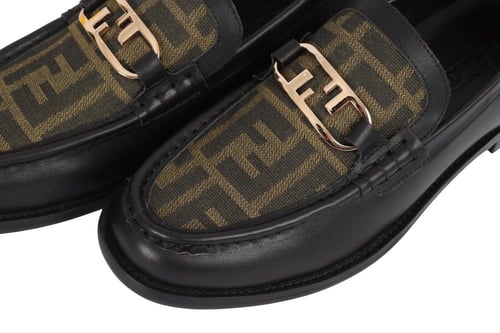 حذاء لوفر فندي