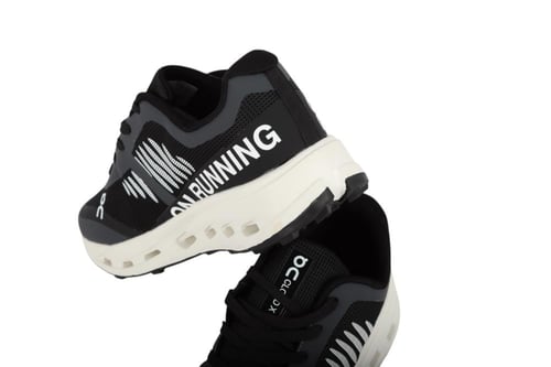 حذاء اون راننج كلاود