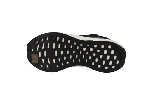 حذاء نايك زوم