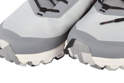 حذاء اون راننج كلاود 5