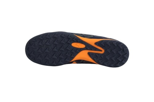 حذاء كرة قدم بوما