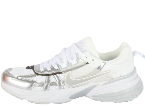 حذاء نايك V2K