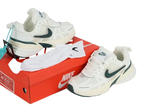 حذاء نايك V2K