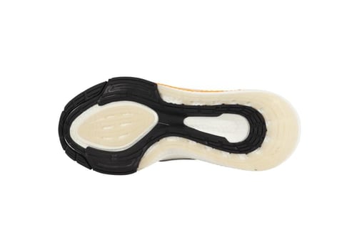 حذاء أديداس ألترا بوست