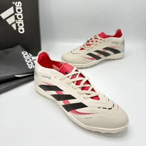 حذاء كرة قدم اديداس