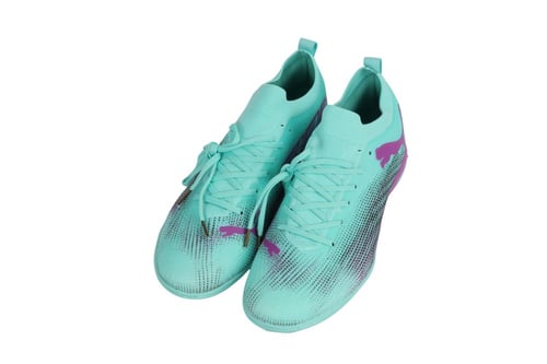 حذاء كرة قدم بوما