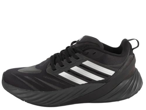 حذاء أديداس