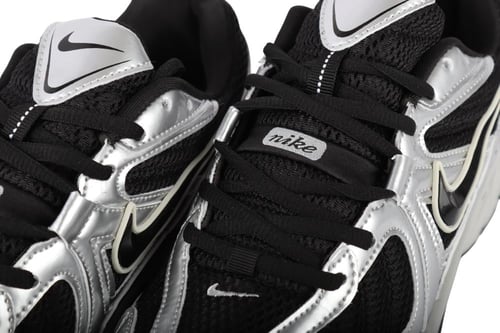 حذاء نايك P-7000