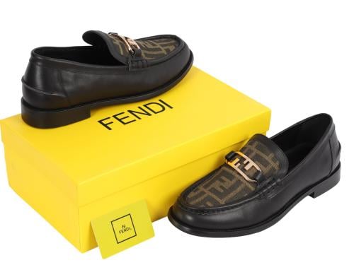 حذاء لوفر فندي