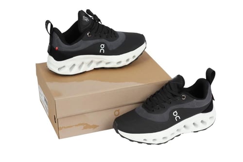 حذاء اون راننق X لويفي