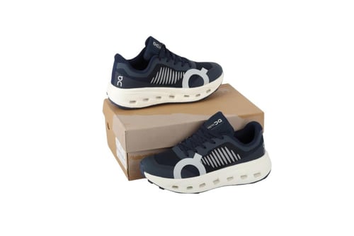 حذاء اون راننج كلاود