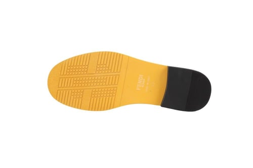 حذاء لوفر فندي