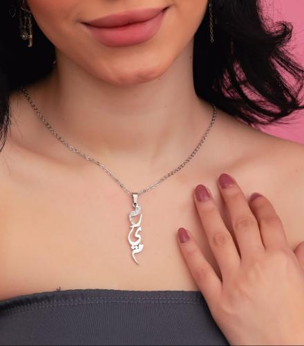 قلادة بتصميم حصري جذاب