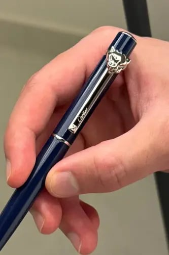 قلم العيد الاكثر فخامة