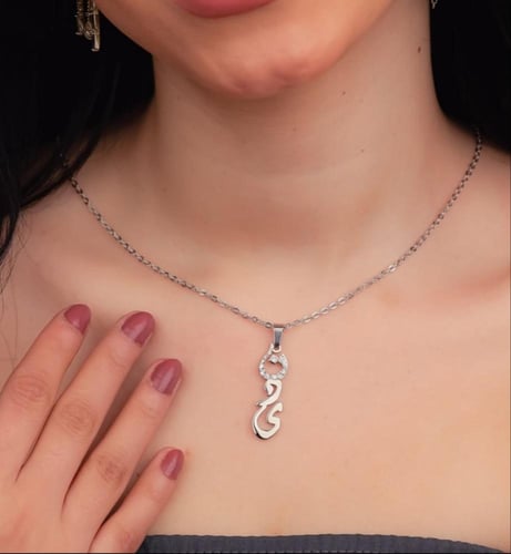 قلادة بتصميم حصري جذاب