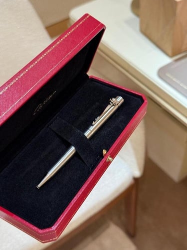 قلم ماركة فخامة