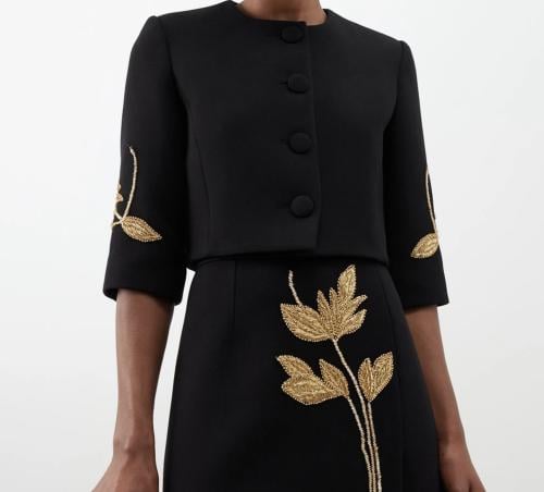 Elysian Noir الطقم الأسود بالتطريز الذهبي