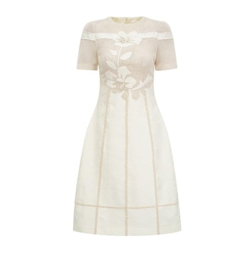 HHLine | فستان إيليت بلمسات الدانتيل الفاخر