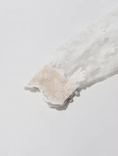 Flora Élite Lace Dress | فستان فلورا إيليت بالدانت...