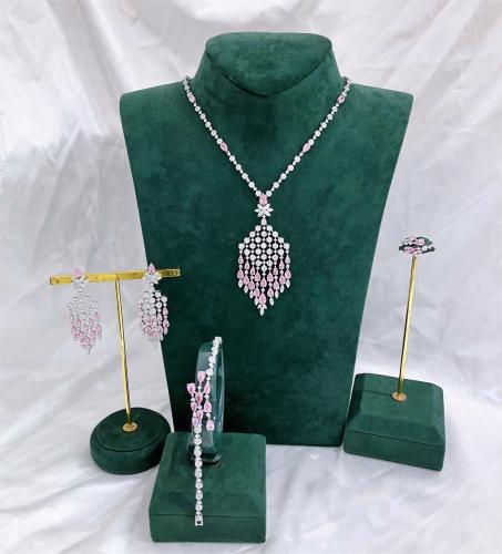 طقم زركون موديل 124