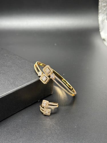 اساور مع خاتم زركونات موديل رقم 056