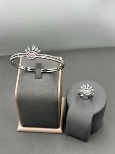 اساور مع خواتم