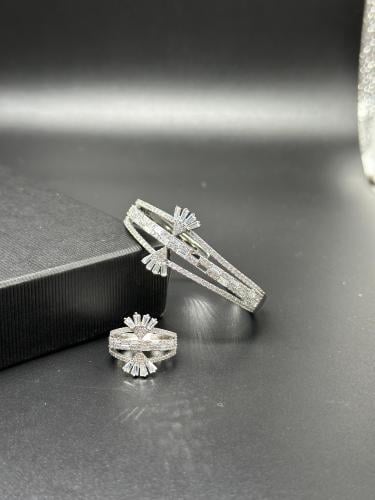 اساور مع خاتم زركونات موديل رقم 054