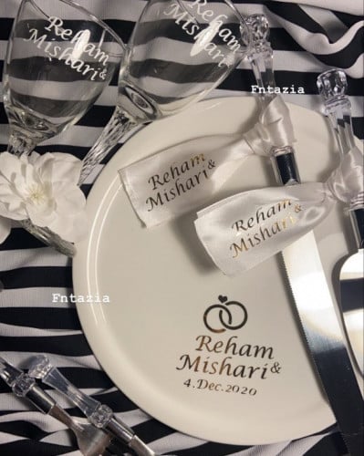 طقم ملكه يتنسيق ورد أبيض