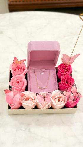 هدية الورد سلسال آسيا