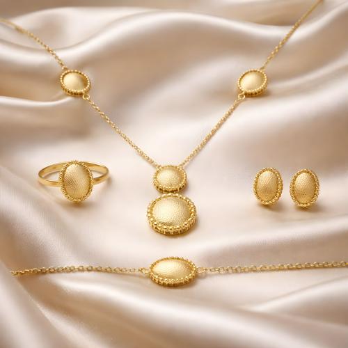 A 21-karat set (004789)