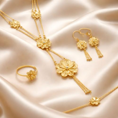 A 21-karat set (004897)