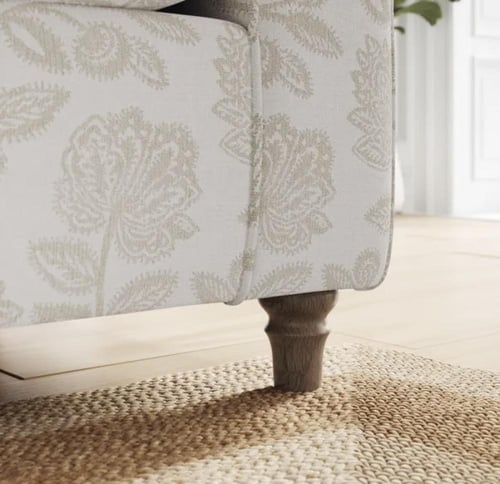 ‏ Flori Accent Chair