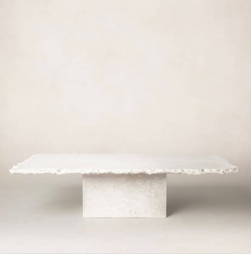 طاولة قهوة من الحجر