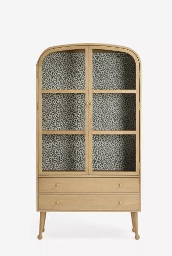 خزانة موريتّي – Moretti Oak Curio Cabinet