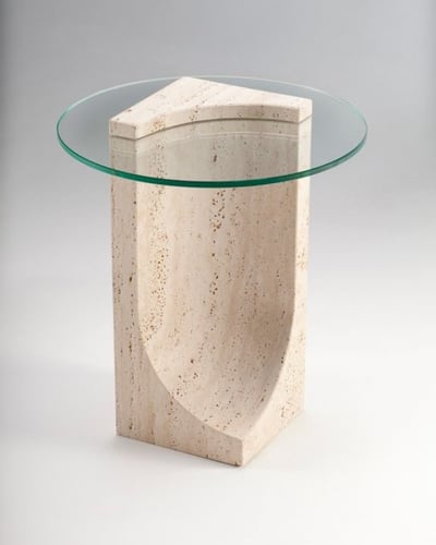 طاولة جانبية