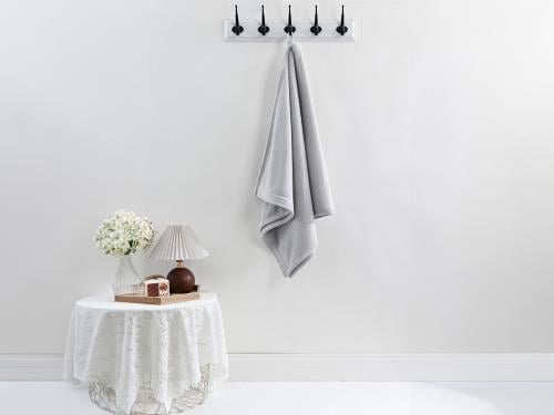 منشفة حمام وسط كورال مايكروفايبر - 70×140 سم - رما...