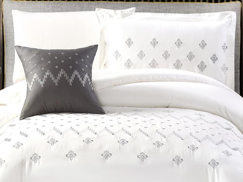 مفرش GISELLE قطن فاخر مطرز مفرد ونص - 140×200 سم -...