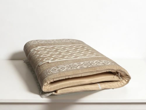 سجادة صلاة شانيل ميموري فوم - بيج 68×118 سم