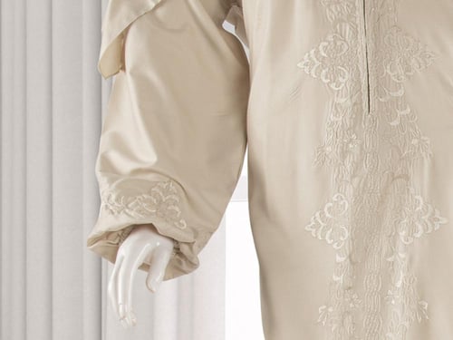 طقم شرشف صلاة مطرز مع سجادة - بيج