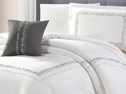 مفرش GISELLE قطن فاخر مطرز مفرد ونص - 140×200 سم -...