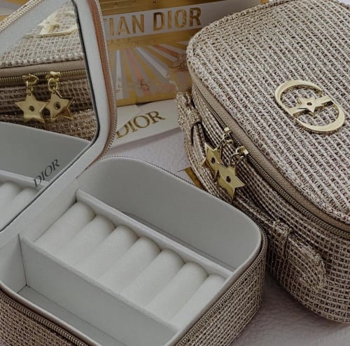 شنطة مجوهرات من ديور بيوتي الجديدة