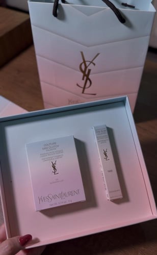 مجموعة سان لوران شدو وروج