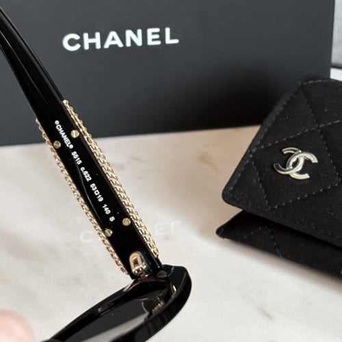 نظارات شانيل اسود