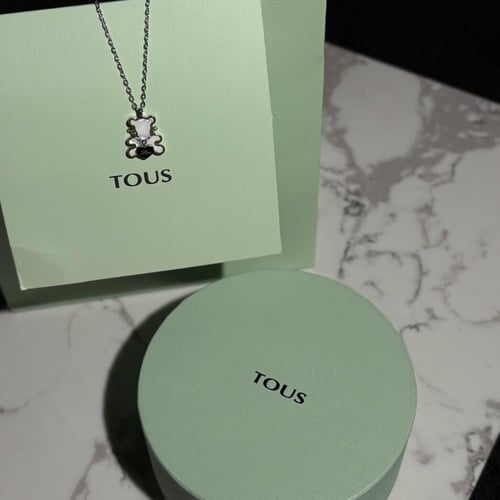 سلسال TOUS فضي مع الملحقات العلبه مختلفه صفراء