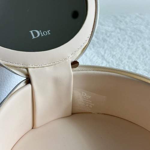 شنطه ميكب مراية