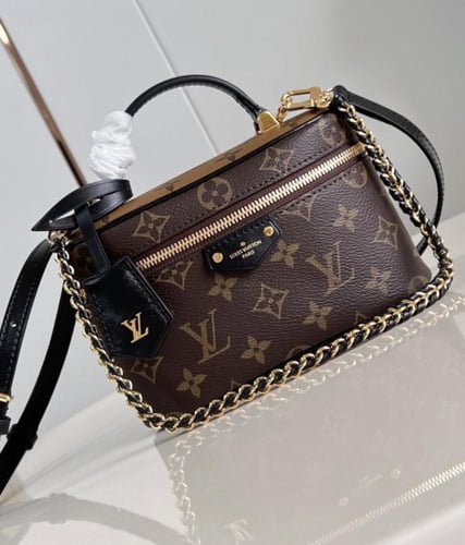 لوي فيتون Vanity Chain Pouch مقاس19cm