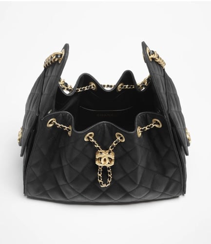 شنطة شانيل hobo 25c مقاس 26 سم Small